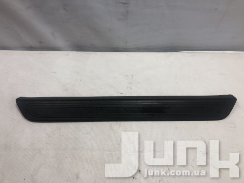 Накладка  порога внутренняя  левая oe 8R0853373 разборка бу