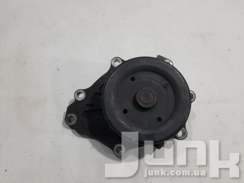 Водяная помпа (насос охлаждения) для Тойота Avensis T25 oe 1610009340 разборка бу