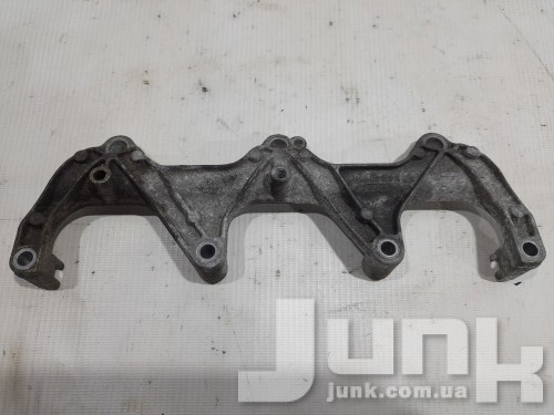 Кронштейн для Audi A5 8T oe 06E133340A разборка бу