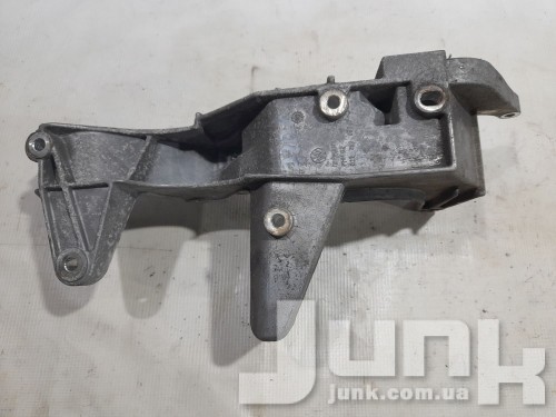 Кронштейн генератора для Porsche Cayenne 9PA oe 95514715100 разборка бу