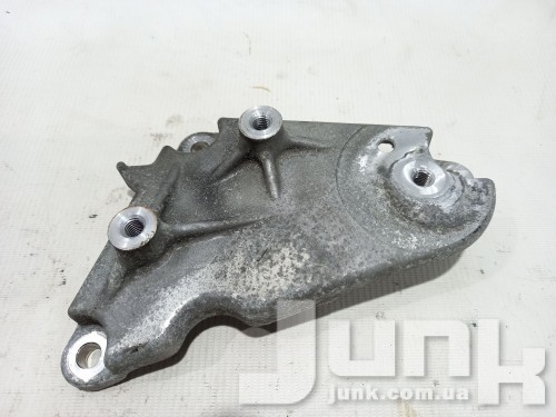 Кронштейн ролика натяжителя для Infiniti Q50 oe 11926EY00A запчасти бу Кронштейн ролика натяжителя для Infiniti Q50 oe 11926EY00A разборка бу