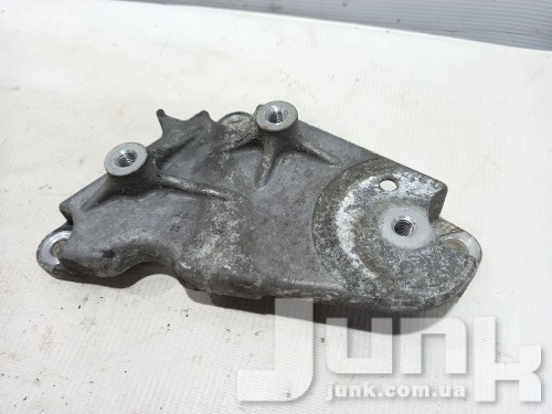 Кронштейн ролика натяжителя для Infiniti Q50 oe 11926EY00A запчасти бу Кронштейн ролика натяжителя для Infiniti Q50 oe 11926EY00A разборка бу