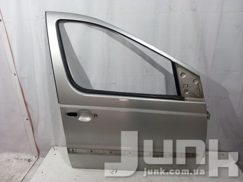 Дверь передняя правая для Mercedes W414 Vaneo oe A4147200105 разборка бу