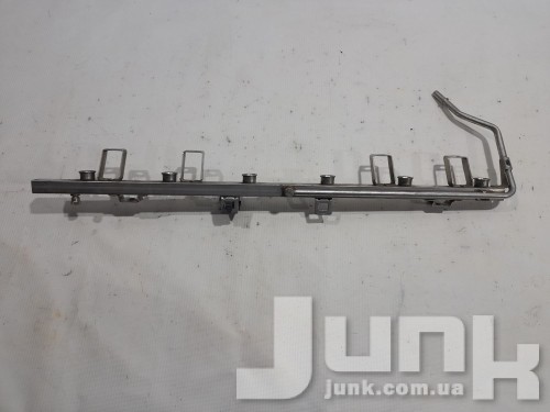 Топливная рампа для BMW E39 oe 1437442 разборка бу