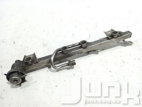 Топливная рампа для Audi A4 B5 oe 050133681A разборка бу