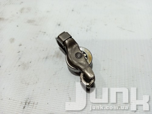 Рокер для Audi A4 B8 oe 06E109409K разборка бу