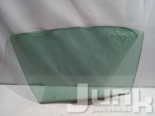 Стекло двери задней левое для Mercedes W210 oe A2107300118 разборка бу