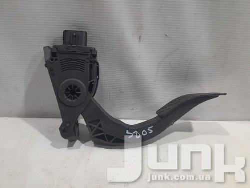 Педаль газа электронная для Ауди А6 Ц7 oe 8K1723523A разборка бу