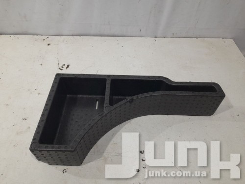 Наполнитель багажника правый для Ford Focus ST MK3 oe CP9Z5811168D запчасти бу Наполнитель багажника правый для Ford Focus ST MK3 oe CP9Z5811168D разборка бу