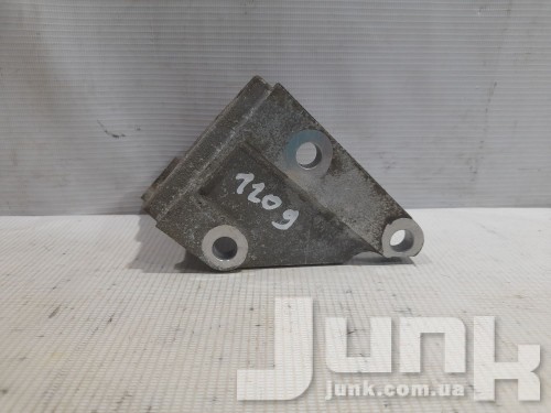 Кронштейн раздатки для Infiniti QX60/JX35 oe 30441CA000 запчасти бу Кронштейн раздатки для Infiniti QX60/JX35 oe 30441CA000 разборка бу