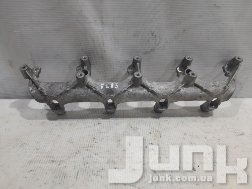 Крепление впускного коллектора для Audi S5 B8 oe 079133340C разборка бу