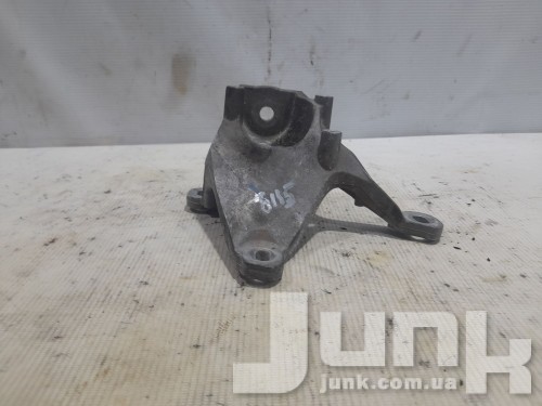 Кронштейн опоры акпп для Audi A8 D4 oe 4H0399113E разборка бу