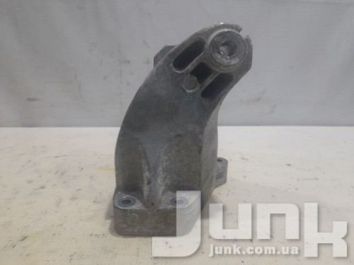 Кронштейн опоры двигателя левый для Мерседес W212 Е-класс oe A6422233304 разборка бу