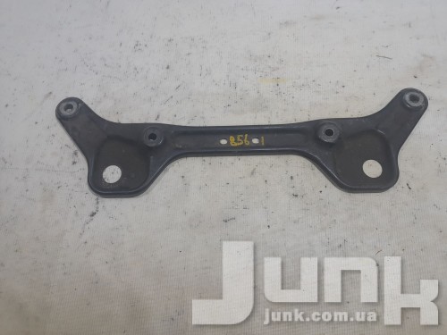 Кронштейн рулевой рейки для Mercedes W212 oe A2046280011 разборка бу