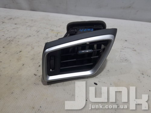 Дефлектор воздуха левый для Nissan Rogue T32 oe 687614GA0A разборка бу