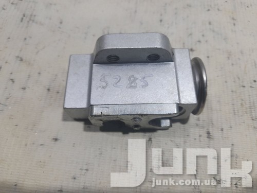 Клапан trv кондиционера для Audi S5 B8 oe 8K0820679B запчасти бу Клапан trv кондиционера для Audi S5 B8 oe 8K0820679B разборка бу