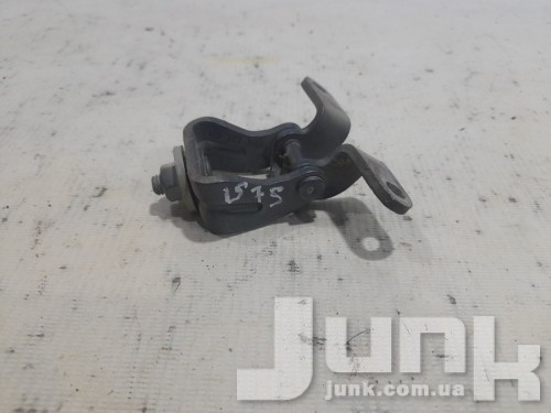 Петля крышки багажника левая для Skoda Octavia A5 oe 1Z5827301C разборка бу