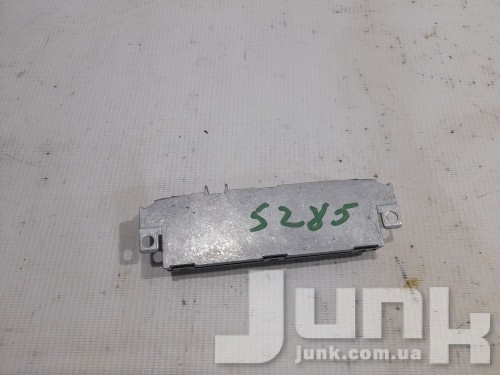 Усилитель антенны для Audi S5 B8 oe 8T0035225AA запчасти бу Усилитель антенны для Audi S5 B8 oe 8T0035225AA разборка бу