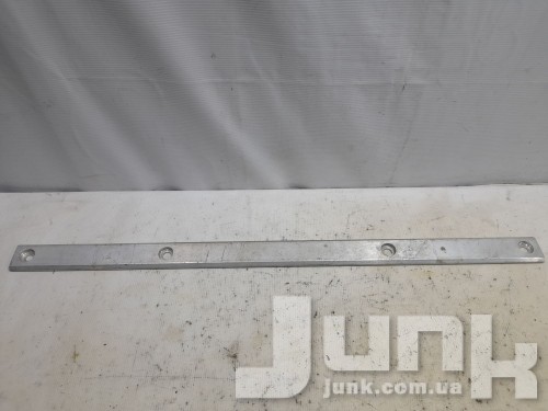 Распорка для Mercedes W204 oe A2046190326 запчасти бу Распорка для Mercedes W204 oe A2046190326 разборка бу