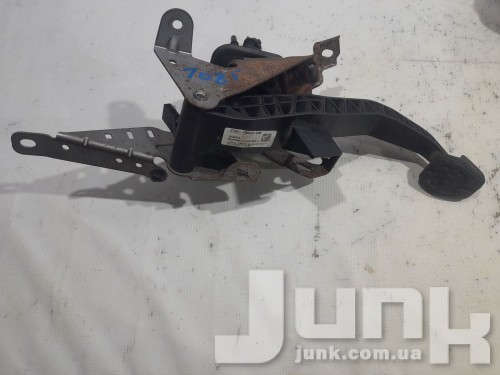 Педаль сцепления для Ford Focus ST MK3 oe DV6Z7519A запчасти бу Педаль сцепления для Ford Focus ST MK3 oe DV6Z7519A разборка бу