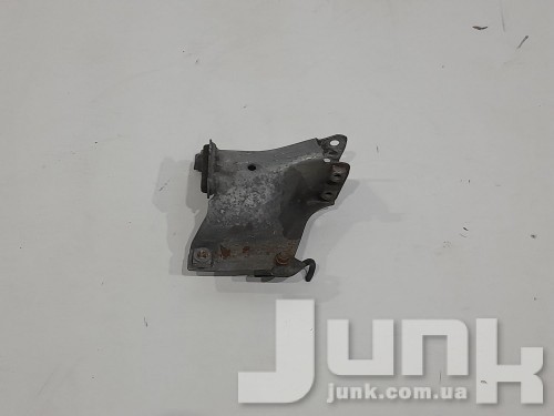 Кронштейн подушки (опоры) двигателя левой для Audi Q5 oe 8K0399059A разборка бу