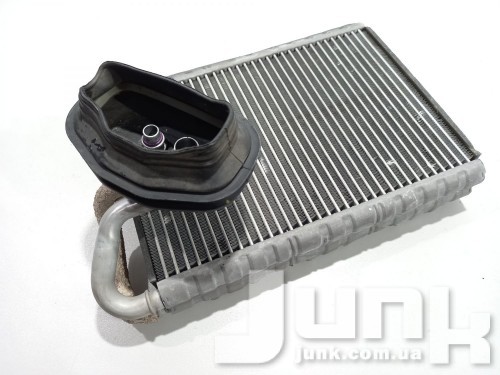 Испаритель кондиционера для Ауди А4 Б8 oe 8T1898191A разборка бу