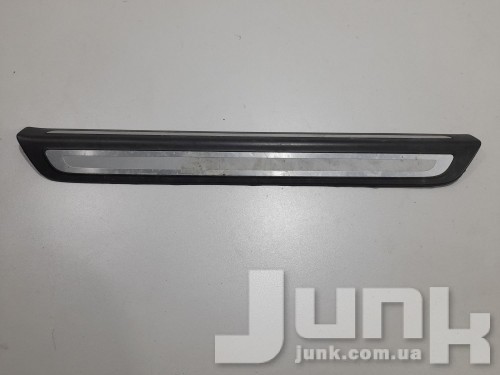Накладка  порога внутренняя  левая oe 8R0853373 разборка бу