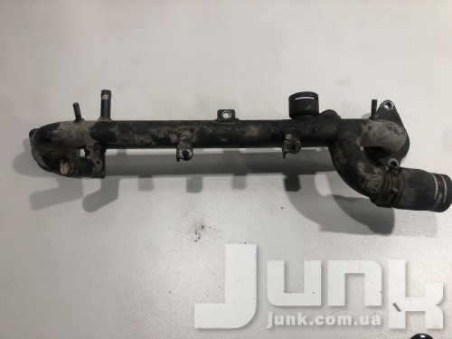 Трубка системы охлаждения для Audi A8 D2 oe 077121071AS запчасти бу Трубка системы охлаждения для Audi A8 D2 oe 077121071AS разборка бу