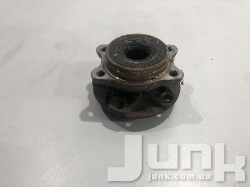 Ступица передняя левая/правая для Audi A8 D2 oe 8E0498625B разборка бу