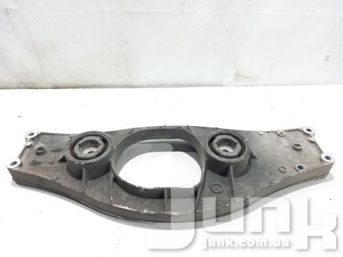 Кронштейн заднего редуктора для Mercedes W221 oe A2213503608 запчасти бу Кронштейн заднего редуктора для Mercedes W221 oe A2213503608 разборка бу