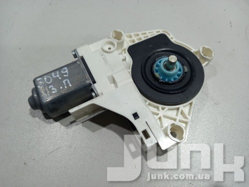 Моторчик стеклоподьемника задний правый oe 8K0959812A запчасти бу Моторчик стеклоподьемника задний правый oe 8K0959812A разборка бу