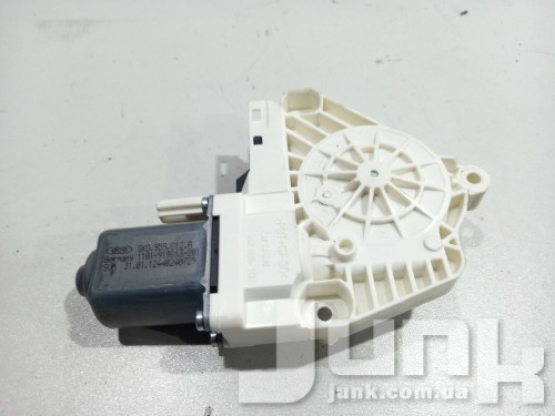 Моторчик стеклоподьемника задний правый oe 8K0959812A запчасти бу Моторчик стеклоподьемника задний правый oe 8K0959812A разборка бу