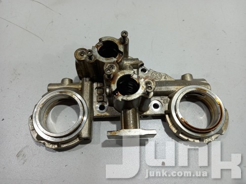 Корпус регуляторов фаз ГРМ для Audi Q7 4L oe 066109210R разборка бу