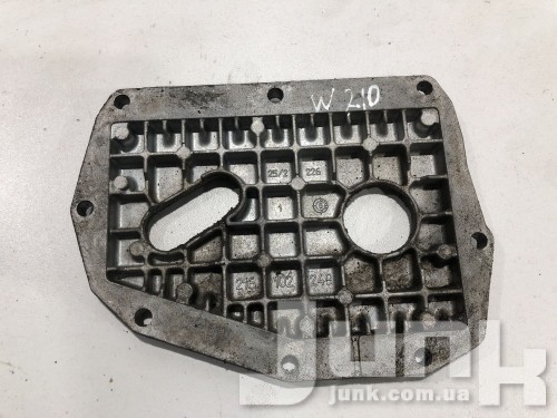 Корпус масляного фильтра для Mercedes W210 oe A1041840095 разборка бу