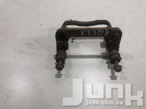 Скоба заднего суппорта для Mercedes W414 Vaneo oe A1684201415 разборка бу