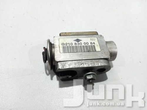 Клапан trv кондиционера для Mercedes W210 oe A2108300084 разборка бу