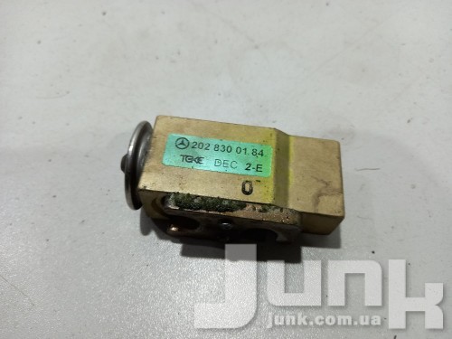 Клапан trv кондиционера для Mercedes W210 oe A2028300184 разборка бу