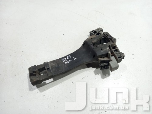 Опорная скоба передней левой двери для Mercedes W168 oe A1687601334 запчасти бу Опорная скоба передней левой двери для Mercedes W168 oe A1687601334 разборка бу