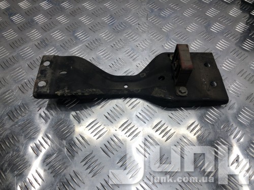 Кронштейн глушителя для Вольксваген Tiguan I oe 5N0802117 разборка бу