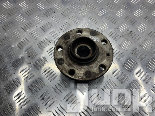 Ступица передняя левая/правая для Вольксваген Passat B7 oe 5K0498621 запчасти бу Ступица передняя левая/правая для Вольксваген Passat B7 oe 5K0498621 разборка бу