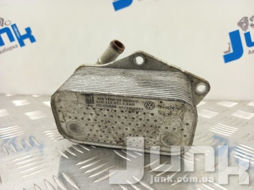 Теплообменник масла для Вольксваген Passat B7 oe 07K117021C разборка бу