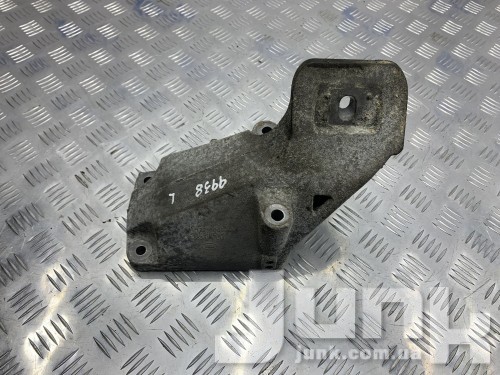 Кронштейн крепления двигателя левый для Land Rover Discovery 4 oe LR014106 разборка бу