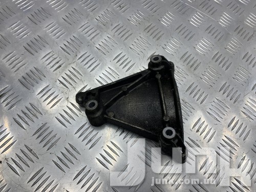 Кронштей компрессора кондиционера для Audi A5 8T oe 06E260835C разборка бу