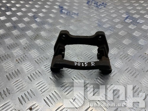 Скоба заднего суппорта правая для Land Rover Range Rover Sport oe SXP500011 запчасти бу Скоба заднего суппорта правая для Land Rover Range Rover Sport oe SXP500011 разборка бу