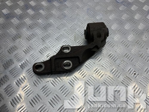 Кронштейн переднего редуктора для Land Rover Range Rover Sport oe TAU500070 разборка бу