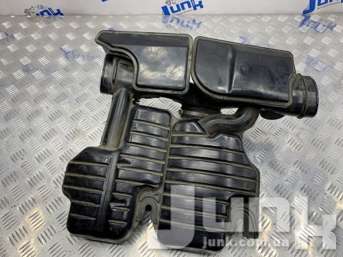 Воздуховод с резонатором для Land Rover Discovery 4 oe LR023451 разборка бу