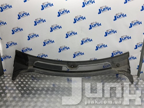 Решетка под лобовое стекло (жабо) для Land Rover Discovery 4 oe JAG500042PMA запчасти бу Решетка под лобовое стекло (жабо) для Land Rover Discovery 4 oe JAG500042PMA разборка бу