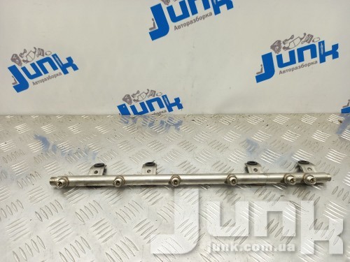 Топливная рампа для BMW F02 oe 13537649710 разборка бу