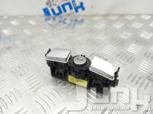 Замок подлокотника для BMW F07 oe 51169142175 разборка бу