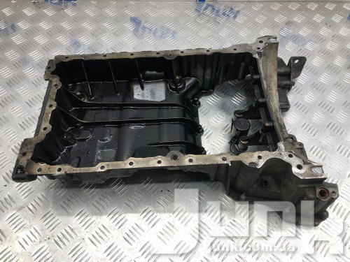 Поддон масляный верхняя часть для Mercedes W212 oe A6420142602 разборка бу